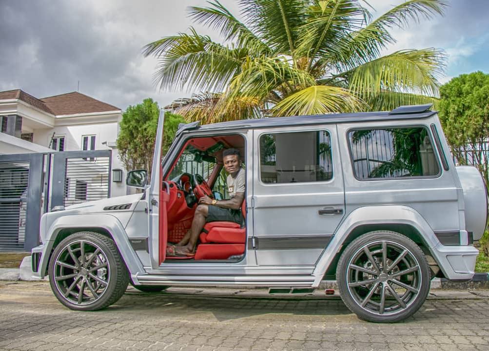 Obafemi Martins and his cars (4)