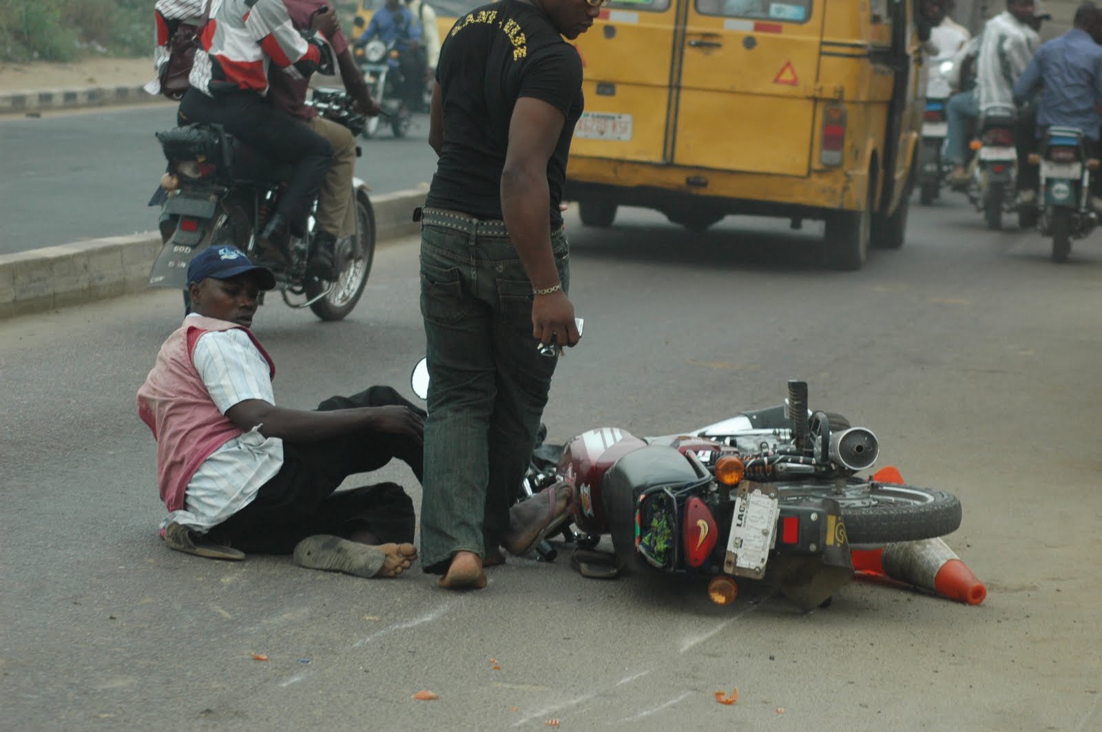 Road and driving accident in Nigeria 4