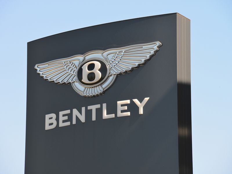 Bentley - Covid19 carmakers shut down