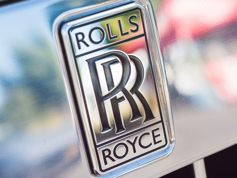 Rolls Royce - Covid19 carmakers shut down