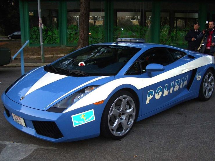 Fastest police cars in the world - Lamborghini Gallardo - Rome, Italy