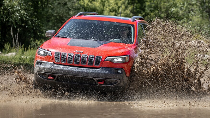 Jeep Cherokee Trailhawk - Cars For Flooded Roads and Rainy Season