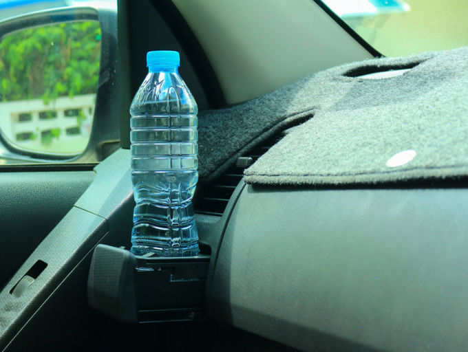 Leaving water bottle in cars - Cheki Nigeria