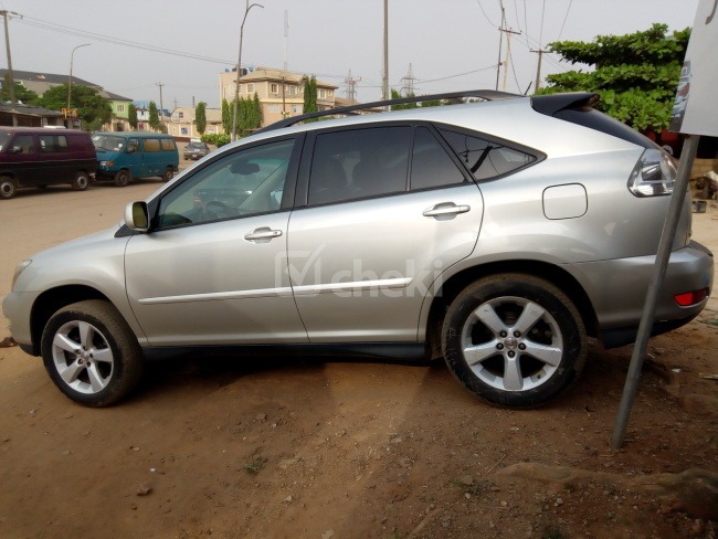 Lexus RX 350 2006 - SUV two million naira Nigeria